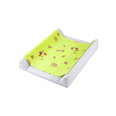 Vauvan vaihtaminen matot iloisilla tulosteilla kalkilla